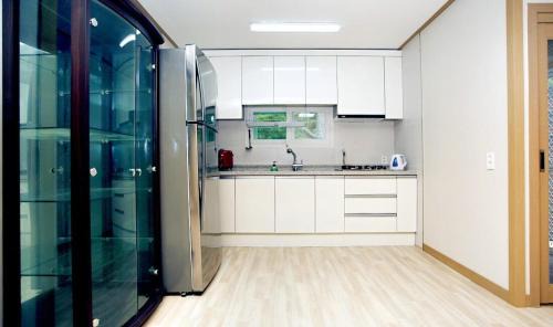 Pan-mal House | Mongsanpohaebyeon Pension