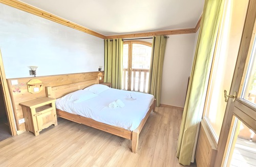 Val-Thorens Apartment | 'Montagnettes Soleil Val Thorens 17' Apartment with Mountain View and Balcony