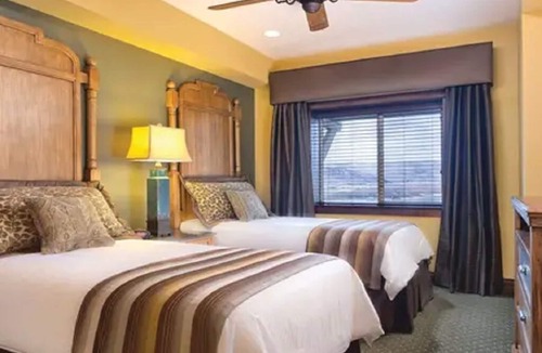Grand Elk Ranch Resort | Moose viewing capital of Colorado!