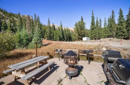 Saint Mary's Condo | MooseHaven Condo at St. Mary's Glacier