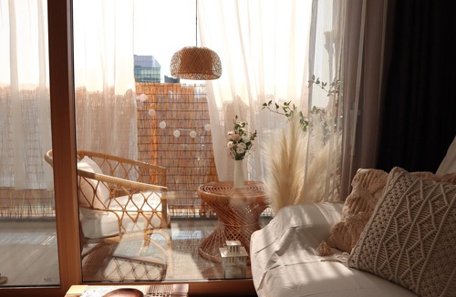 Yeon-dong Apartment | Morning Madrid