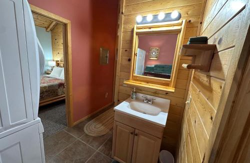 La Sal Bed & Breakfast | Mount Peale Country Inn near Moab