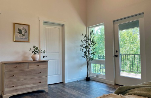 Shadow Mountain House | Mountain Barn Retreat in Evergreen