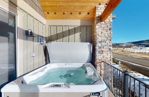 Grand Elk Ranch House | Mountain Bliss Retreat in Granby