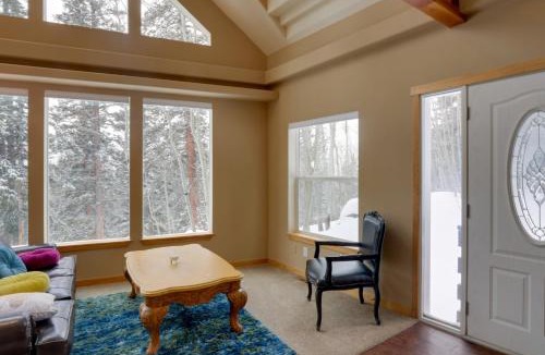 Alma House | Mountain Cabin: 15 Mi to Breckenridge Ski Resort!
