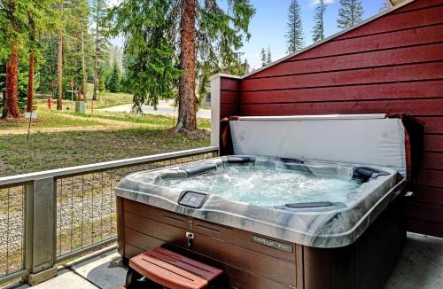 Rendezvous House | Mountain Cabin 77 I Private Hot Tub I Great Views I Activity Program
