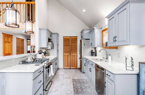 Blue River House | Mountain Cabin Ambiance 5 min. from Downtown Breck