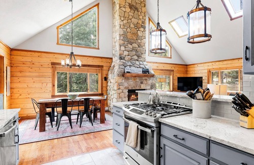 Blue River House | Mountain Cabin Ambiance 5 min. from Downtown Breck