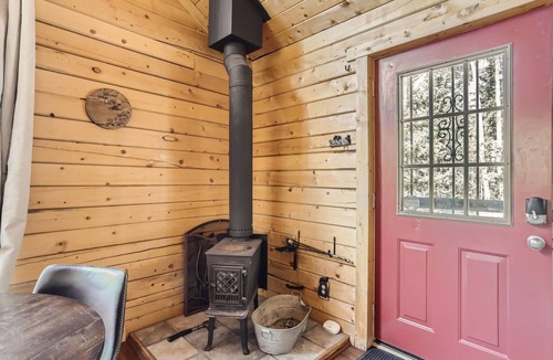Indian Mountain Cabin | Mountain Cabin surrounded by woods and views + Hot Tub
