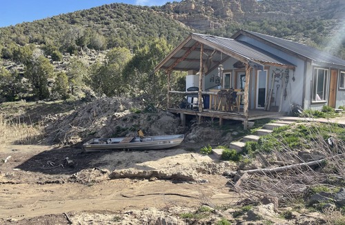 Mesa Cabin | Mountain Cabin w/great views and fire pit. Located 5 mins to outdoor adventure