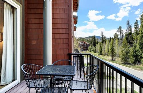 Rendezvous House | Mountain Chalet 68 I Great Views I Activity Program