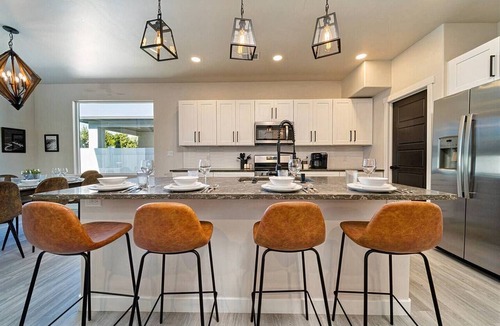 Grand Junction House | Mountain Escape | Hot Tub, Fire Pit, & Scenic View