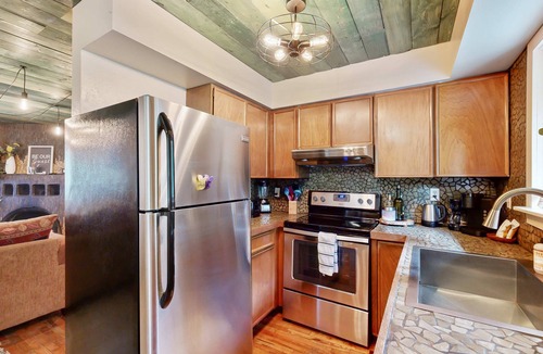 Arroyo Seco Condo | Mountain Escape - Easy Ski, Bike & Hike Access