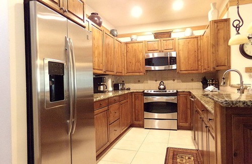 Mountain House Condo | Mountain House Ski In/out Private Hot Tub Walk to Restaurants and shop DELUXE