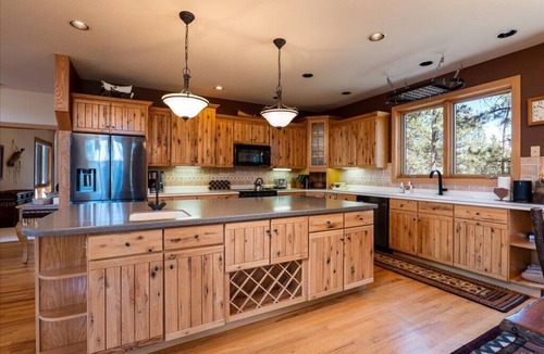 Lake George Cabin | Mountain Lodge with sauna-350acres. 5 minutes from fishing, kayaking, boating