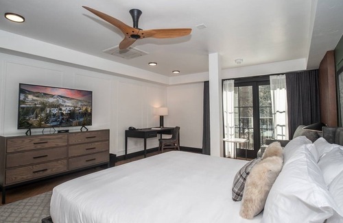Vail Hotel | Mountain Retreat w/Gym Onsite | 0.8 mi to Adventure Ridge