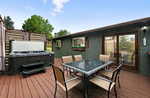 Larkspur House | Mountain Serenity Retreat - Larkspur Retreat