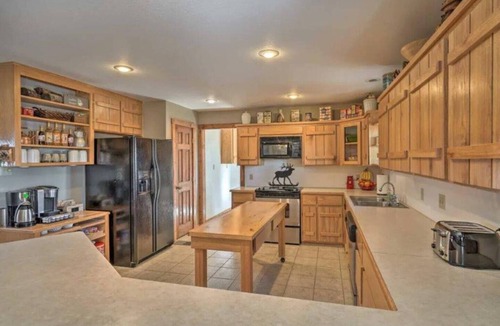 Florissant Cabin | Mountain Top Luxury Lodge with Stunning Views