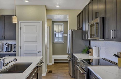 Superior House | Mountain-View 5BR Family Retreat Games, Golden Tee Near Boulder & Denver