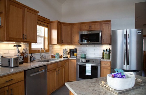 Estes Park Condo | Mountain View Condo w/Hot Tub