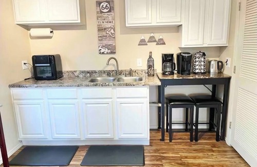Gleneagle House | Mountain View Family Retreat. AC + Fire Pit + Fenced Yard + 3PM Check-In