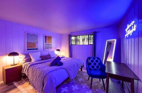 Colorado Springs House | Mountain View Apartment / stylish / cozy / central