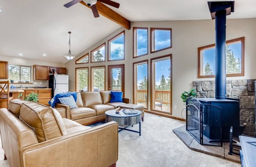 Valley of the Sun Cabin | Mountain Views, 1-Acre Lot, Sleeps 7, Resident Moose, 25 mi to Breck