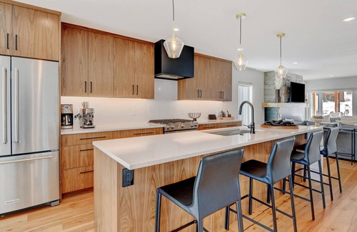 Fraser House | Mountain Villa I Private Hot Tub 1219 I Peloton I Great Views I Bunk Room I Discounted Attractions