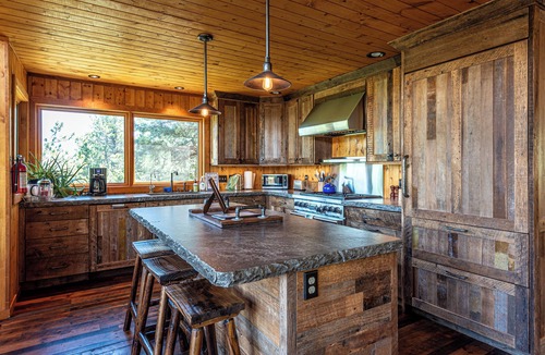 Nederland House | Mountain Vista Retreat with Hot Tub and Sauna