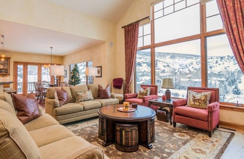 Edwards House | Mountainside Manor! Hot Tub, Sauna, Mountain Views