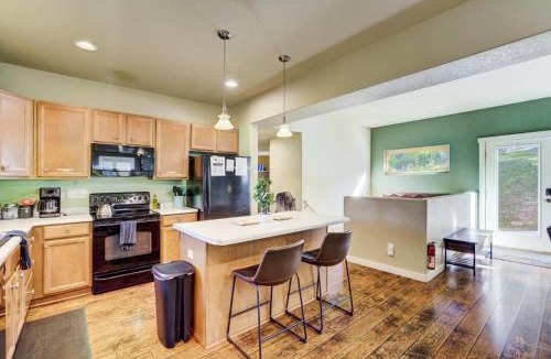 Cascade-Chipita Park House | Mtn Getaway Near Pikes Peak Hot Tub & Pool Table
