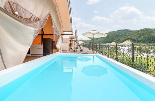Mungyeong RV Rental | Mungyeong The Most Glamping