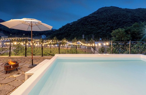 Mungyeong RV Rental | Mungyeong The Most Glamping