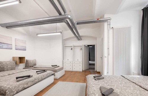 Ludwigsvorstadt Apartment | Munich City - Two BR Apartment with Great Kitchen