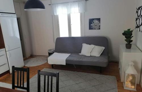 Tyrnava Apartment | Nätti Viihtyisä talo 1920 luvulta