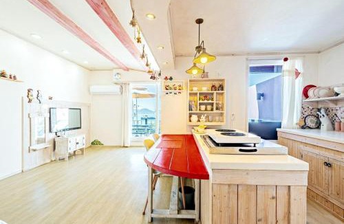 Namhae House | Namhae Moonlight 2gram Pool Villa Pension
