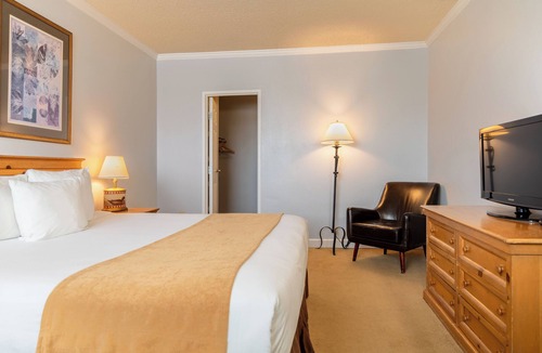 Steamboat Springs Hotel | Nature Getaway! Relaxing Unit w/Amazing View | Close to Downtown