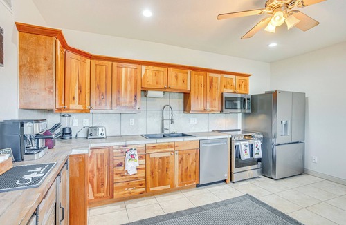 Eagle Apartment | Near Skiing: Mtn-View Getaway in Eagle!