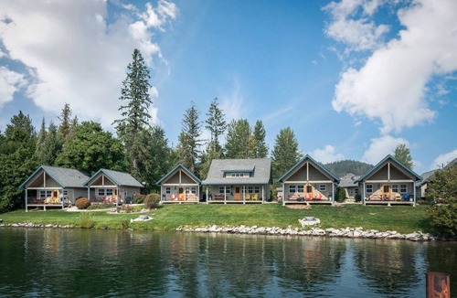 Dover Bay House | Nest in comfort and watch ospreys soar above Lake Pend Oreille. This Dover Bay hideaway blends nature, peace, and effortless style.