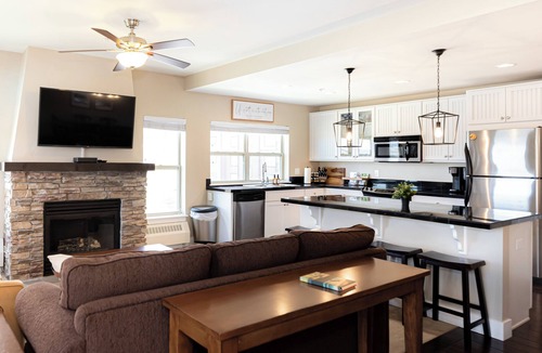 Silvercreek Condo | New! Base Camp Chalet, Oversized 2Bdr 2Ba ski-in ski-out