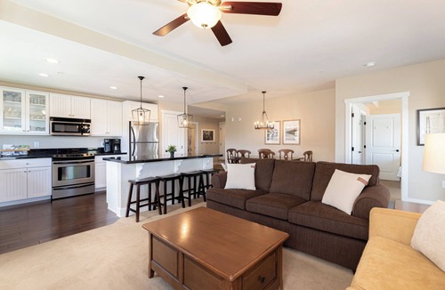 Silvercreek Condo | New! Base Camp Chalet, Oversized 2Bdr 2Ba ski-in ski-out