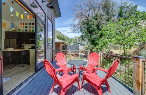 New Castle House | New Castle Getaway w/Grill & Mountain Views!
