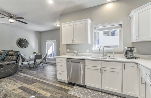 Northeast Colorado Springs Condo | New Downstairs Condo-mins to downtown-Pet Friendly