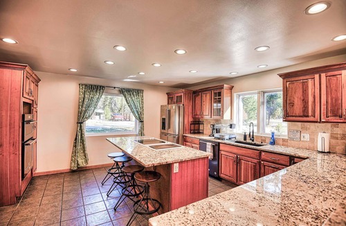 Leadville House | New Listing! 4BR - Hot Tub - Pets OK!