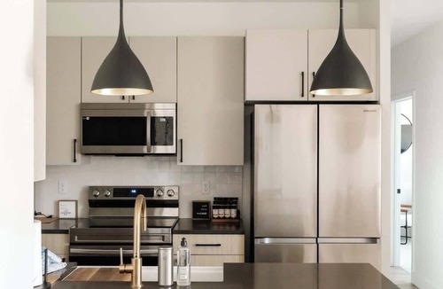 Fraser Condo | New Modern Charm - Hot Tub - Deck Views! - Fraser