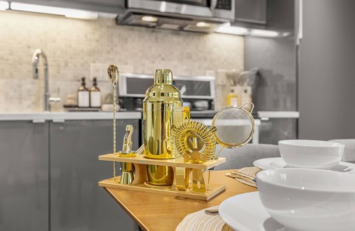 Curtis Park House | NEW Modern Luxury Stay in RiNo with Private Rooftop