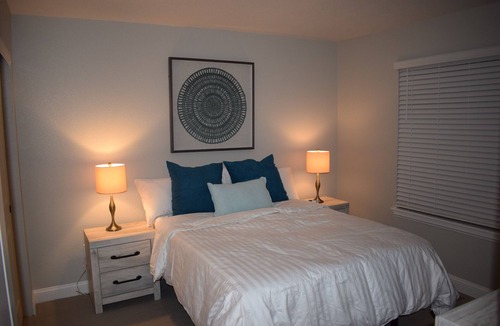 Cottonwood House | Newly built townhome-cozy and cute!