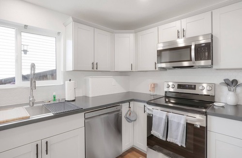 Castle Rock Apartment | Newly Remodeled Walkout Basement w/Private Entry, full kitchen, private W/D