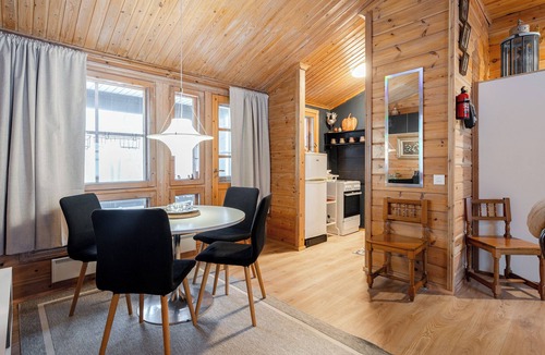 Muurame Apartment | Newly Renovated 2BR Cabin in Riihivuori