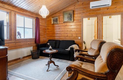 Muurame Apartment | Newly Renovated 2BR Riihivuori Cabin